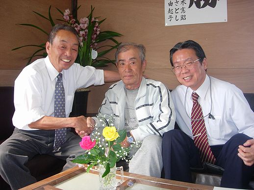 ホームページに出てもokということで記念写真におさまっていただきました。